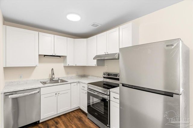 916 Lake Terrace Ave, Pensacola, FL 32505