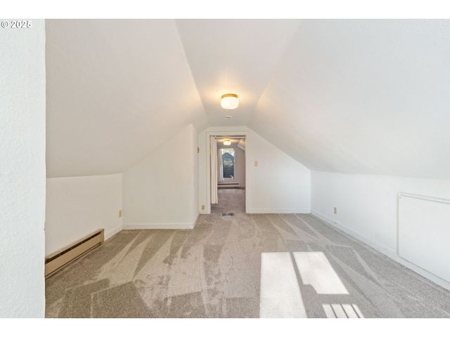 1887 MADRONA St, North Bend, OR 97459