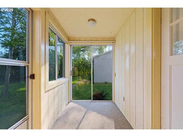 1887 MADRONA St, North Bend, OR 97459