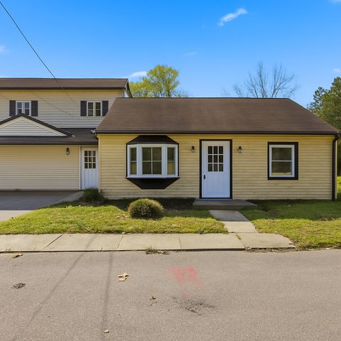 18 Pautipaug Hill Road, Sprague, CT 06330