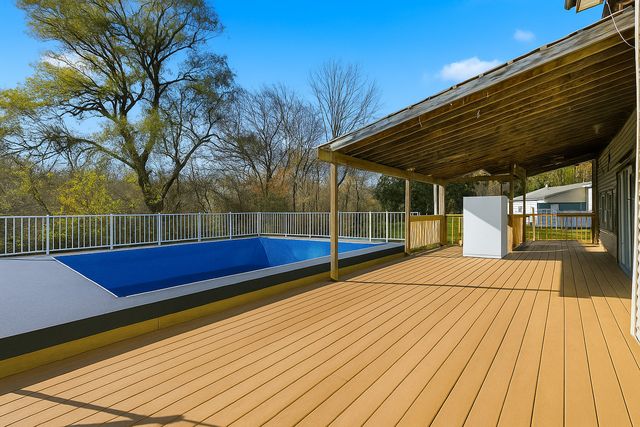 18 Pautipaug Hill Road, Sprague, CT 06330