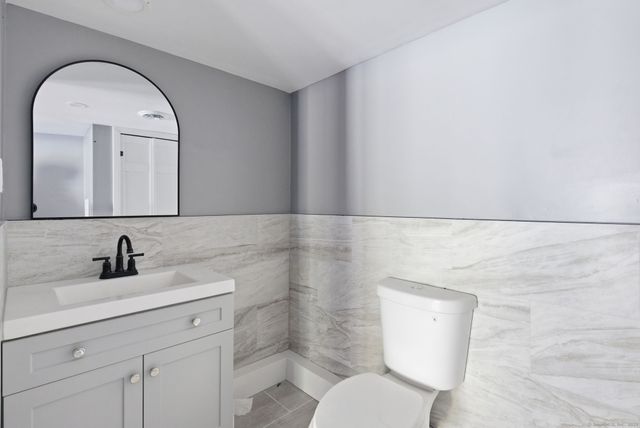 18 Pautipaug Hill Road, Sprague, CT 06330