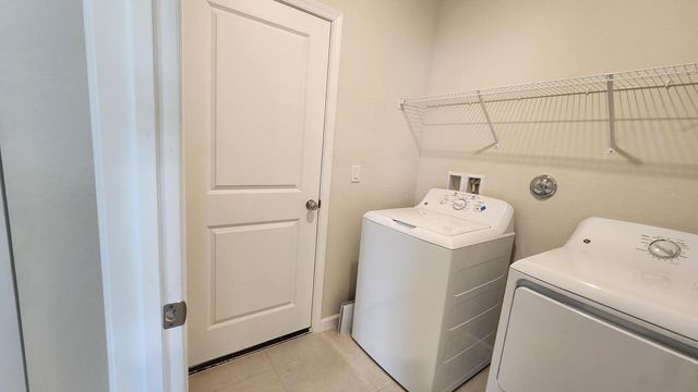 799 Carlyle Way, Fort Pierce, FL 34947