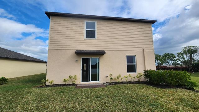 799 Carlyle Way, Fort Pierce, FL 34947