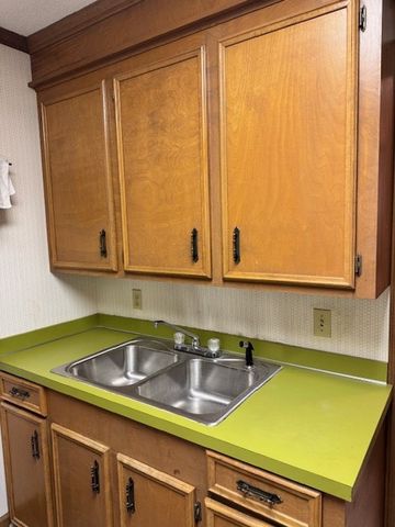 1682 Heritage Drive, Manning, SC 29102