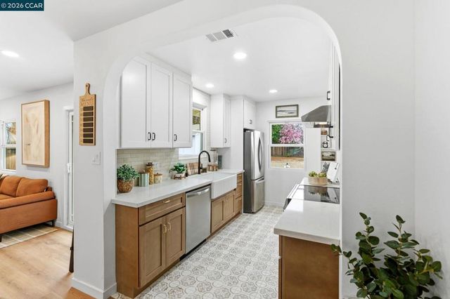 2361 2361 Bedford Rd, Concord, CA 94520