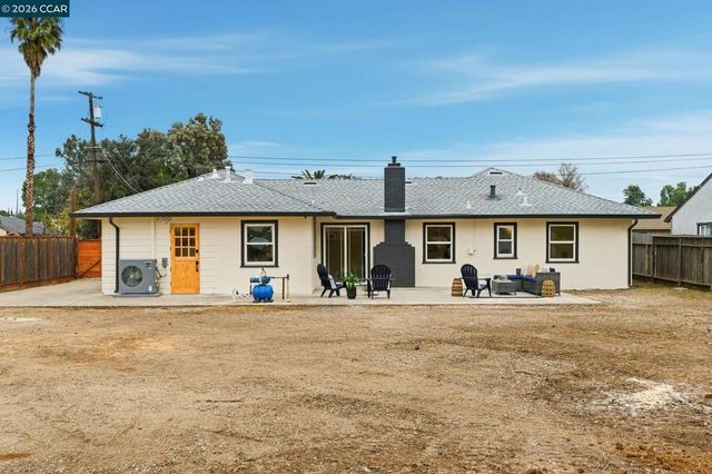 2361 2361 Bedford Rd, Concord, CA 94520