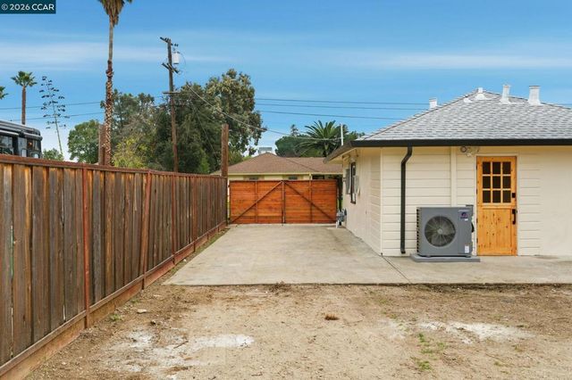 2361 2361 Bedford Rd, Concord, CA 94520