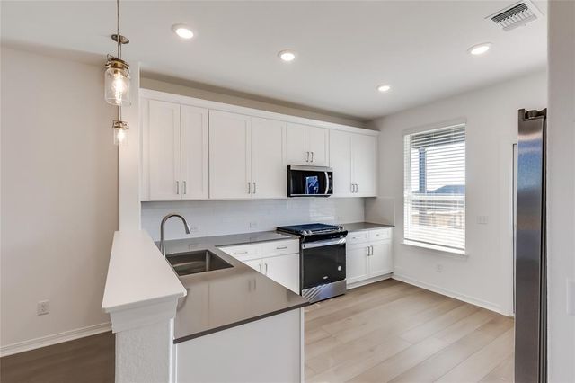 109 Bridge Deck LOOP, Kyle, TX 78640