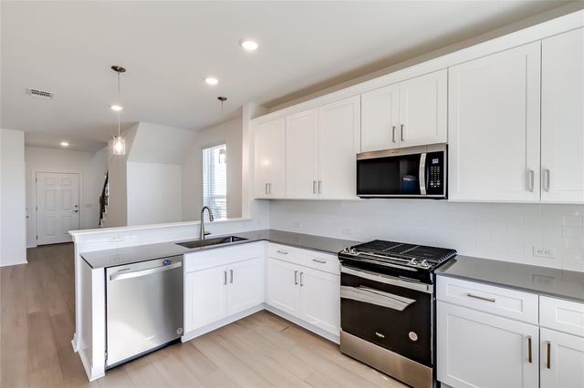 109 Bridge Deck LOOP, Kyle, TX 78640