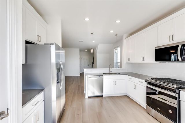 109 Bridge Deck LOOP, Kyle, TX 78640