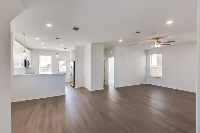 109 Bridge Deck LOOP, Kyle, TX 78640