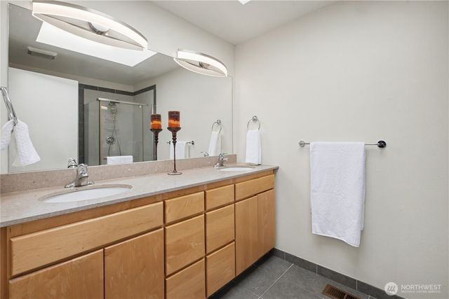 4020 N Vassault Street, Tacoma, WA 98407