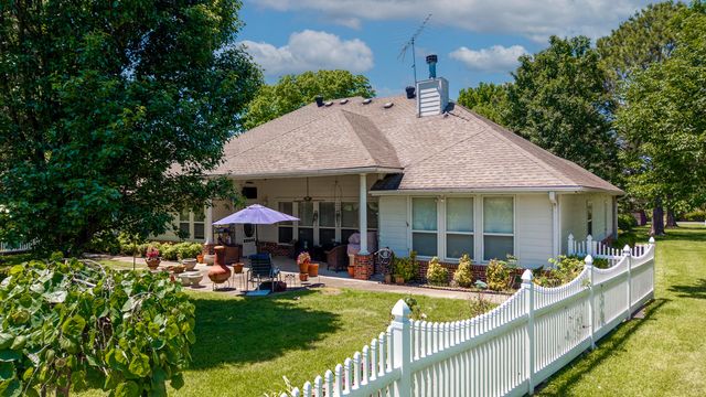 5080 Lake Breeze Road, Grove, OK 74344