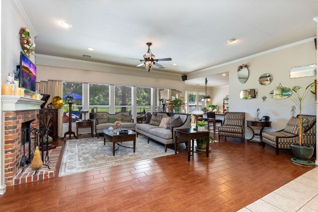 5080 Lake Breeze Road, Grove, OK 74344