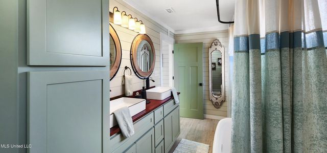 113 Sea Oaks Boulevard, Long Beach, MS 39560