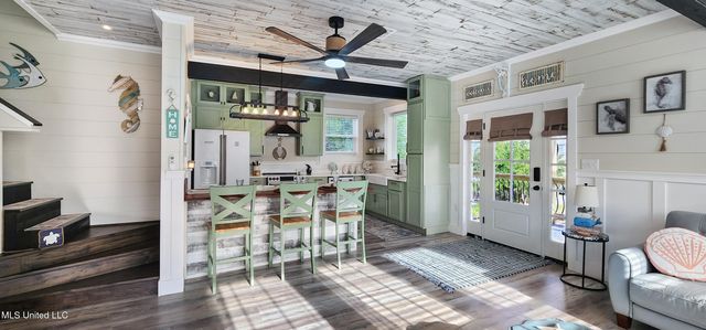 113 Sea Oaks Boulevard, Long Beach, MS 39560