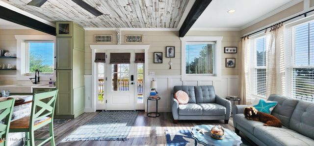 113 Sea Oaks Boulevard, Long Beach, MS 39560