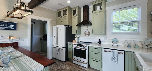 113 Sea Oaks Boulevard, Long Beach, MS 39560