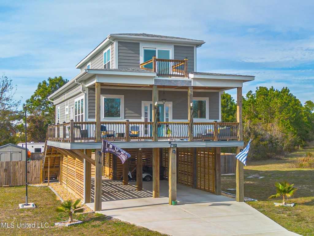 113 Sea Oaks Boulevard, Long Beach, MS 39560
