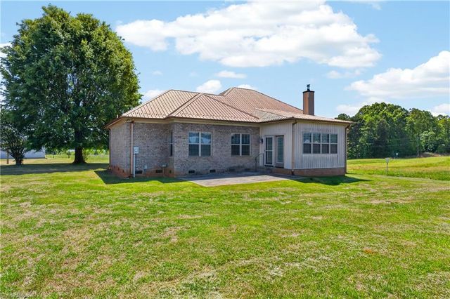 605 Walter Meadows Road, Randleman, NC 27317