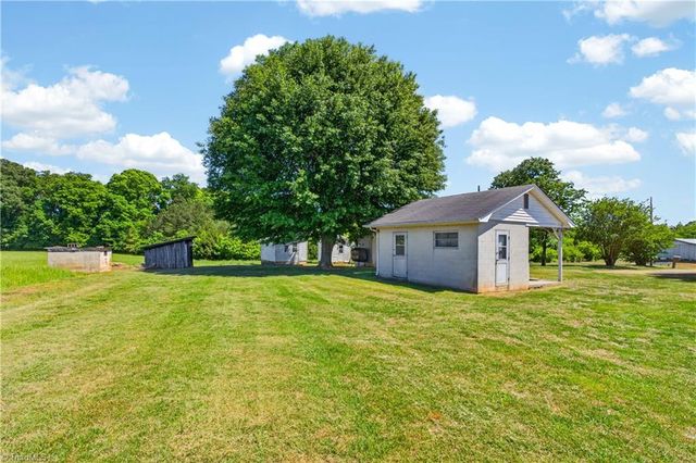 605 Walter Meadows Road, Randleman, NC 27317