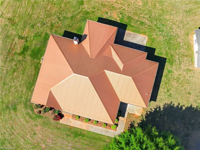 605 Walter Meadows Road, Randleman, NC 27317