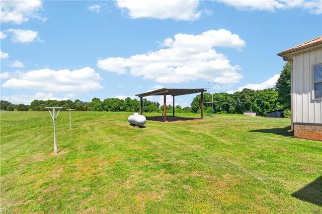 605 Walter Meadows Road, Randleman, NC 27317