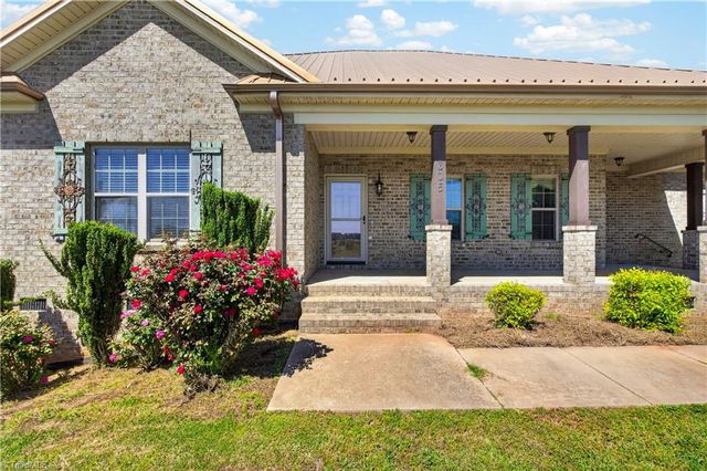 605 Walter Meadows Road, Randleman, NC 27317