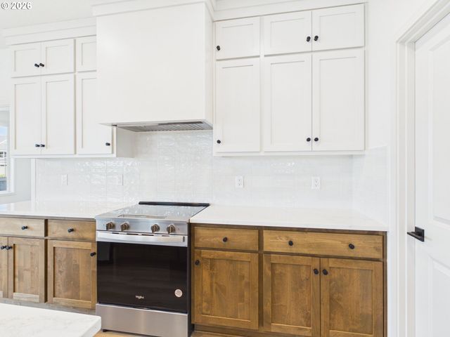 4220 N LUNA Ln, Ridgefield, WA 98642
