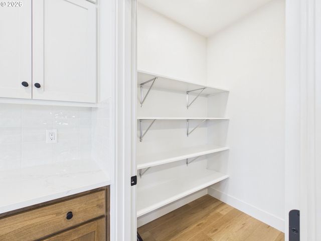 4220 N LUNA Ln, Ridgefield, WA 98642