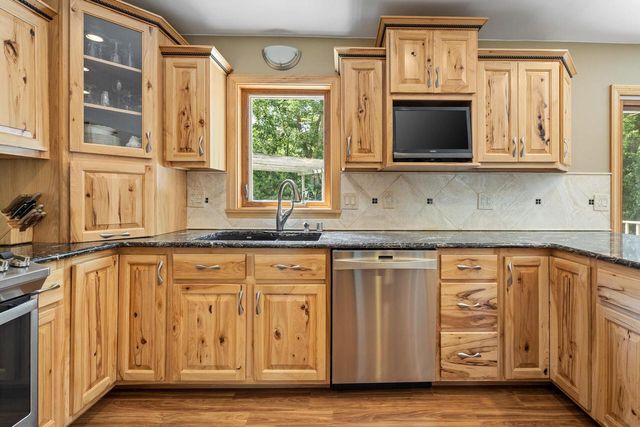 571 S Ridge COURT, Colgate, WI 53017