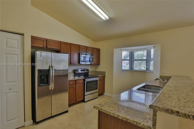 22421 SW 88th Pl 304-2, Cutler Bay, FL 33190
