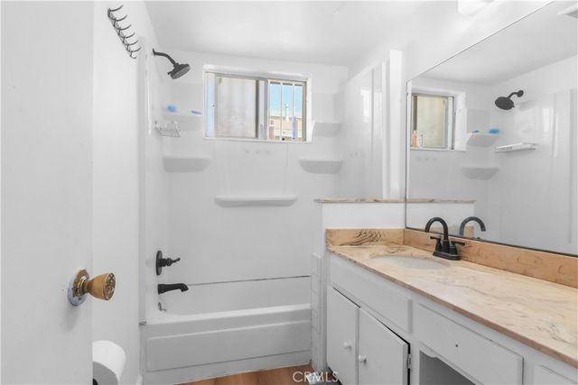 13114 Cordary, Hawthorne, CA 90250