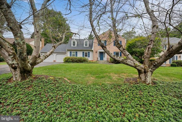 8112 BUCKSPARK LN E, Potomac, MD 20854