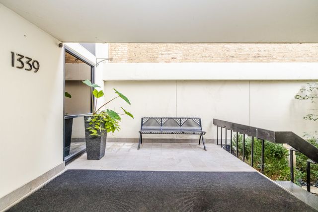 1339 N Dearborn Street 15A, Chicago, IL 60610