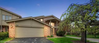 2189 Colony Club Court, West Bloomfield Charter Township, MI 48322