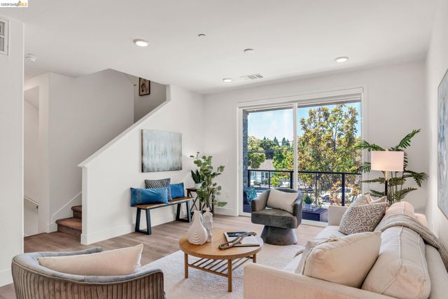 820 E Duane Ave 5, Sunnyvale, CA 94085