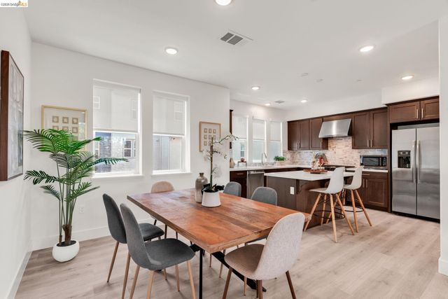 820 E Duane Ave 5, Sunnyvale, CA 94085