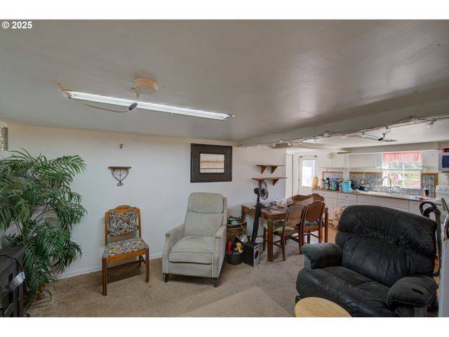 35539 LITTLE WALLUSKI Ln, Astoria, OR 97103