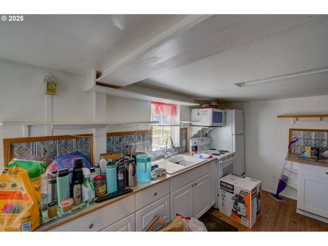 35539 LITTLE WALLUSKI Ln, Astoria, OR 97103