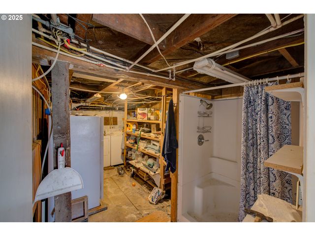 35539 LITTLE WALLUSKI Ln, Astoria, OR 97103