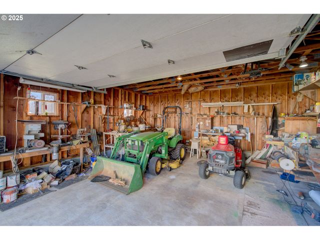 35539 LITTLE WALLUSKI Ln, Astoria, OR 97103