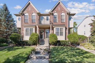 571 Summerfield Drive, Westland, MI 48185