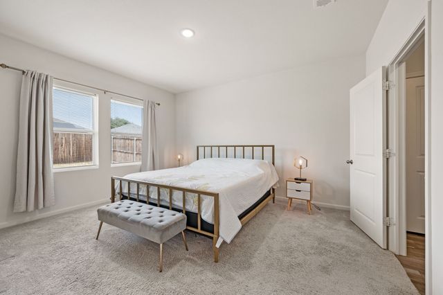 4724 Swan Neck Drive, Fort Worth, TX 76179