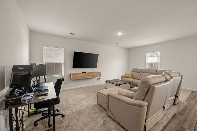 4724 Swan Neck Drive, Fort Worth, TX 76179