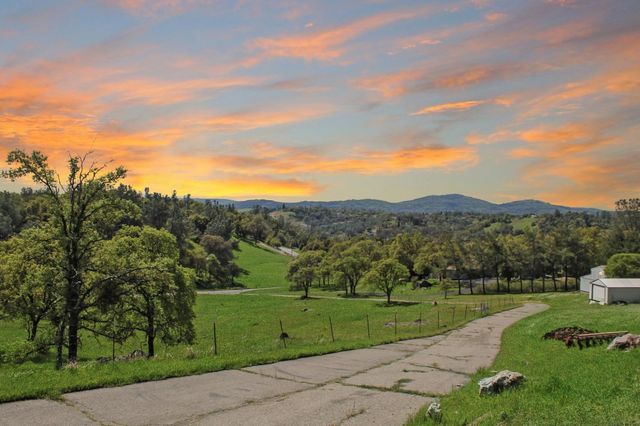 4645 Luneman Rd, Placerville, CA 95667