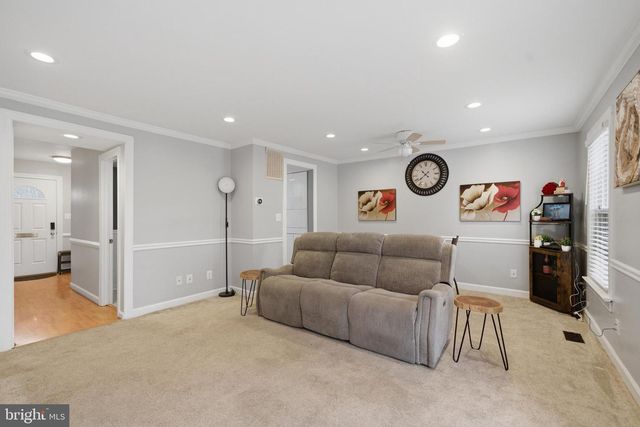 10025 MAPLE LEAF DR, Gaithersburg, MD 20886