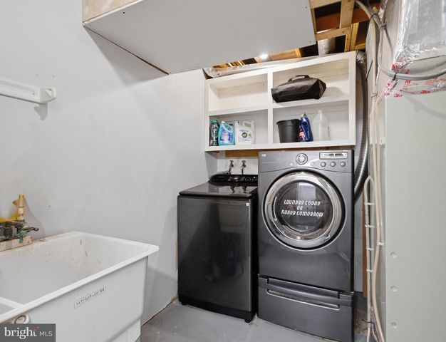 10025 MAPLE LEAF DR, Gaithersburg, MD 20886