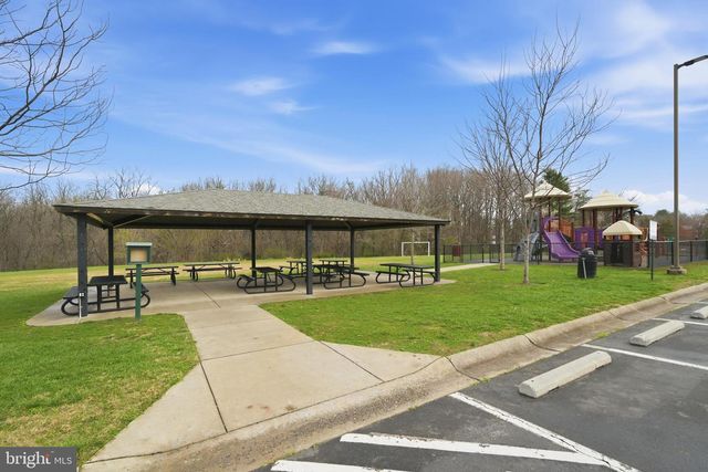 10025 MAPLE LEAF DR, Gaithersburg, MD 20886